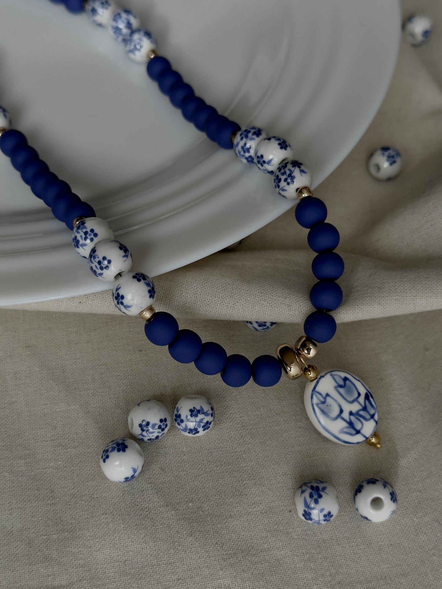 Delft Bloom Necklace